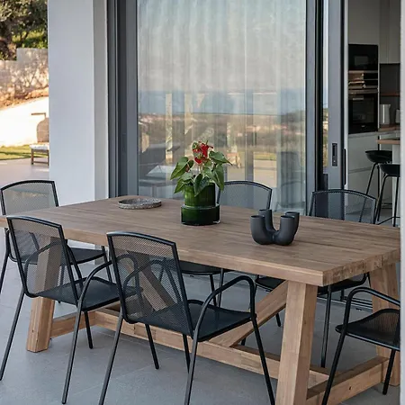Levante With Sea View *